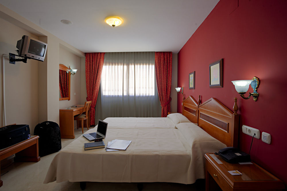 Hotel Tocina Business Albolote Room photo