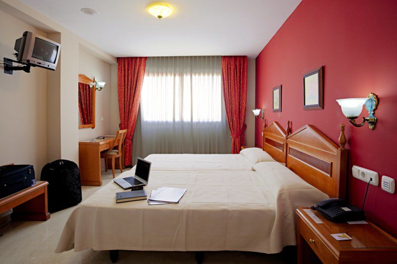 Hotel Tocina Business Albolote Exterior photo
